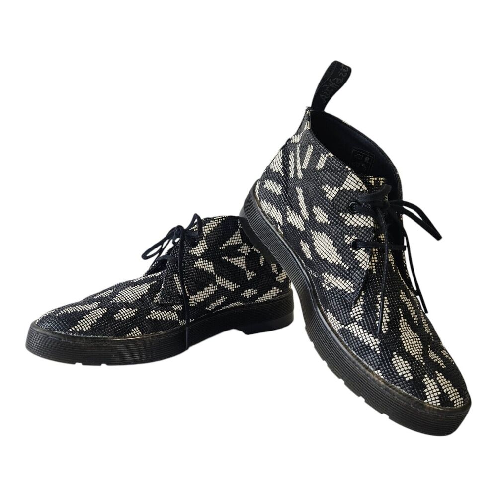 DR MARTENS Women 7 Daytona Aztec 2 Hole Wave Black White Bootie Ankle Boot EU38